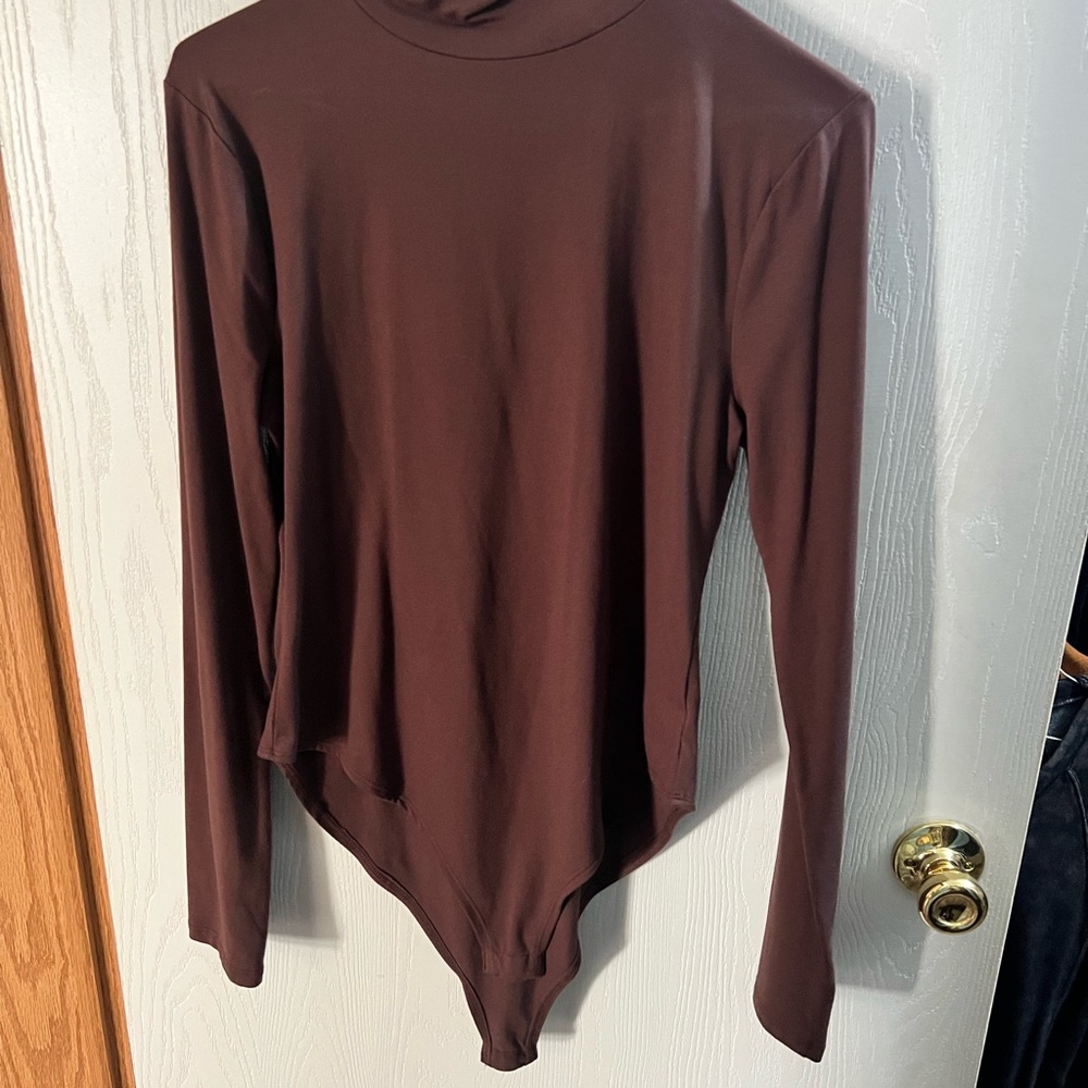 Zenana Outfitters Chocolate Brown Long Sleeve Bodysuit